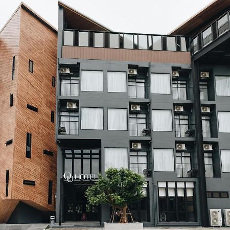Ou Hotel Phitsanulok Exterior foto