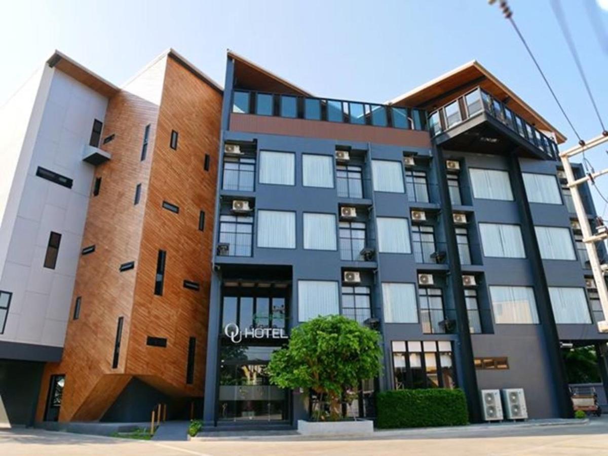 Ou Hotel Phitsanulok Exterior foto