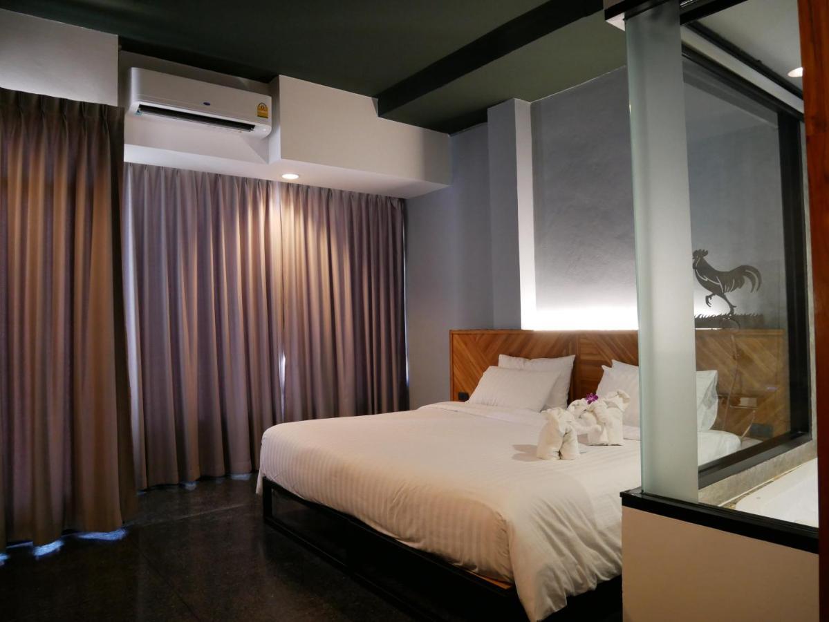 Ou Hotel Phitsanulok Exterior foto